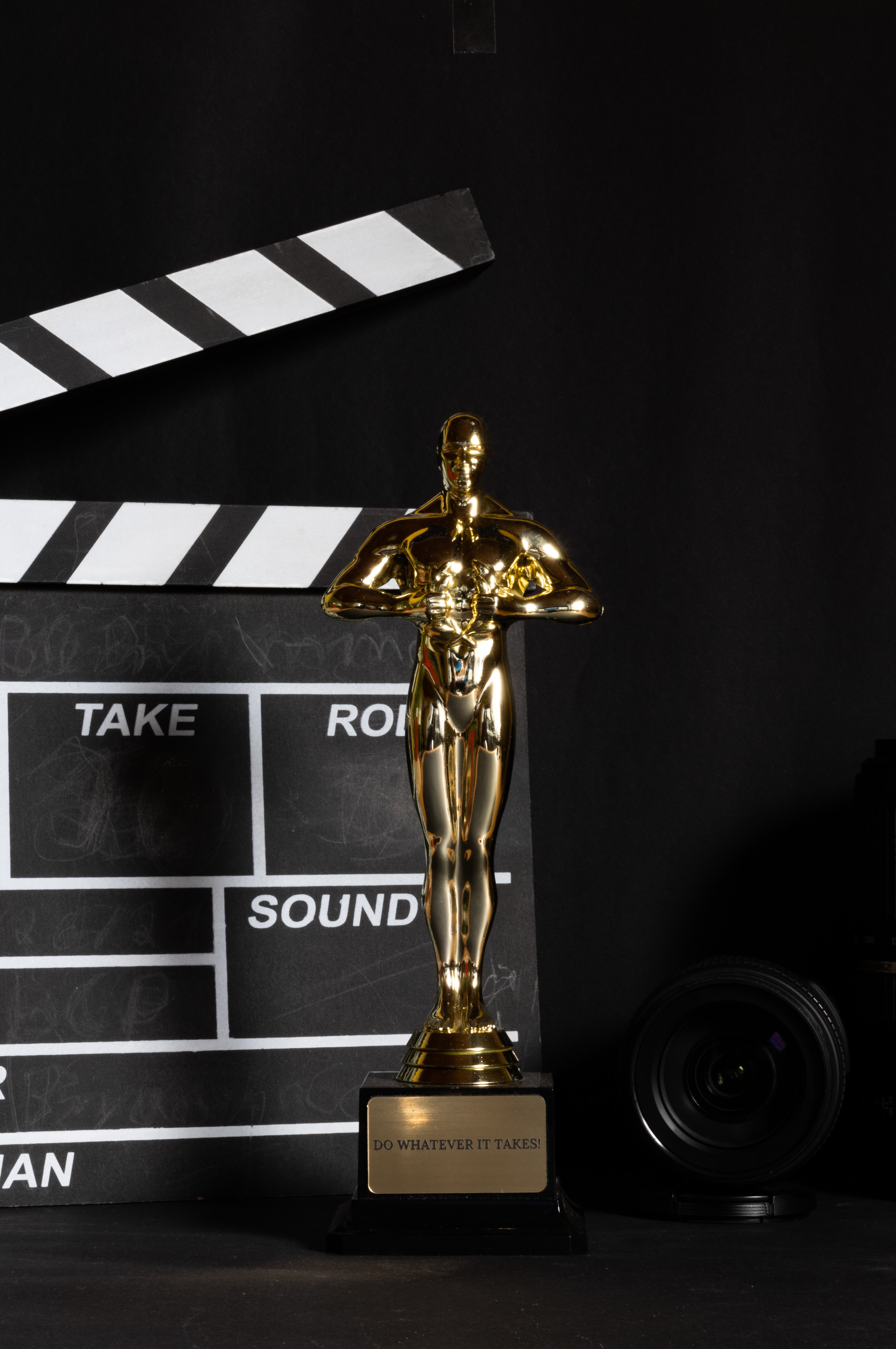 Moreliano es invitado a la Academia que entrega los premios Óscar de Hollywood