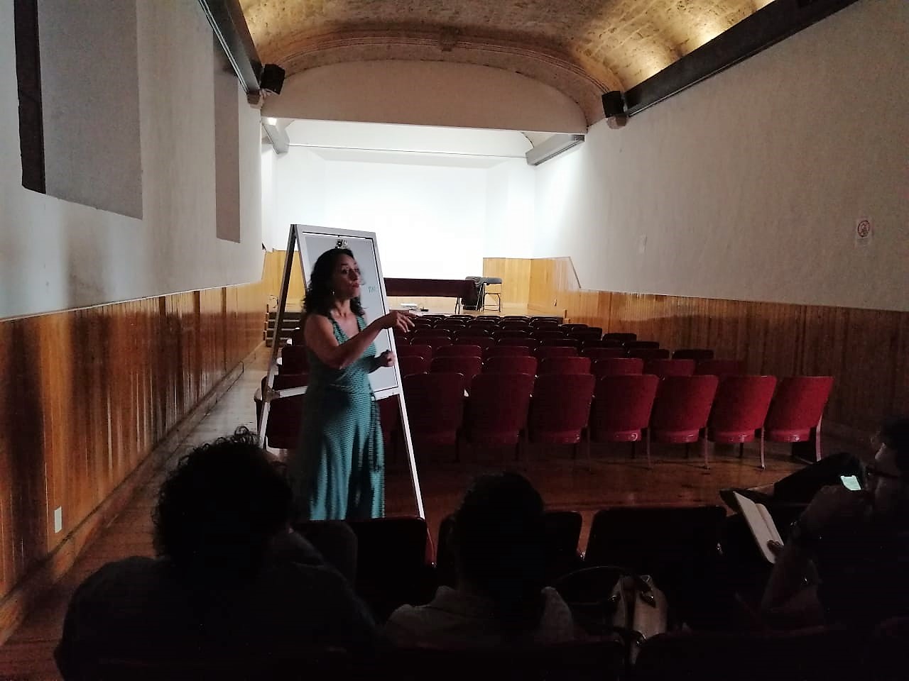 Natalia Pizzuto presentó un preámbulo del Encuentro Iberoamericano de Mujeres en la Industria Musical