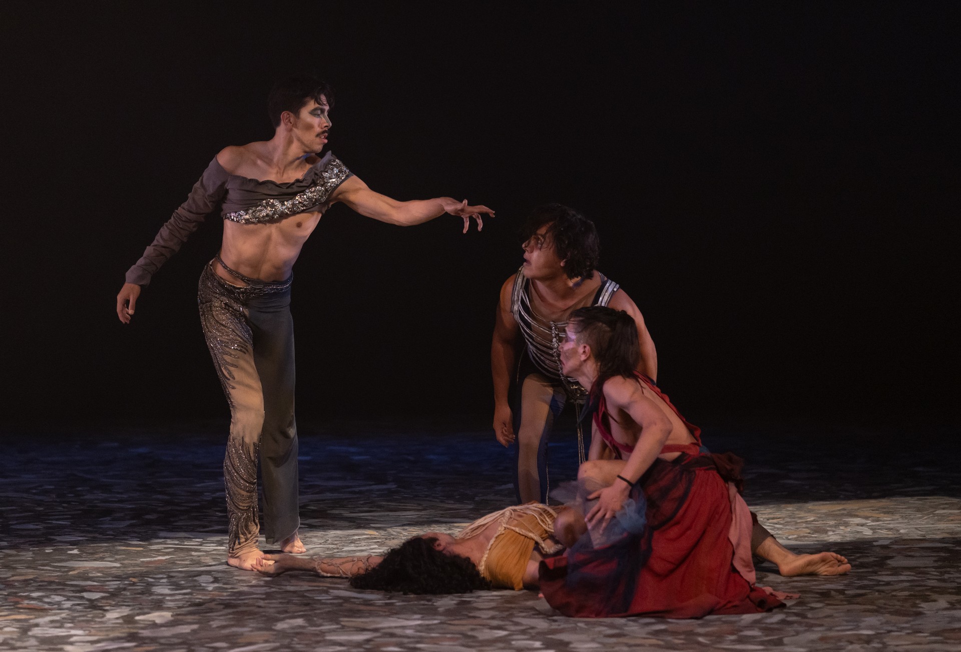 Tepalcates, obra de Aksenti Danza Contemporánea, aborda la migración desde la perspectiva masculina