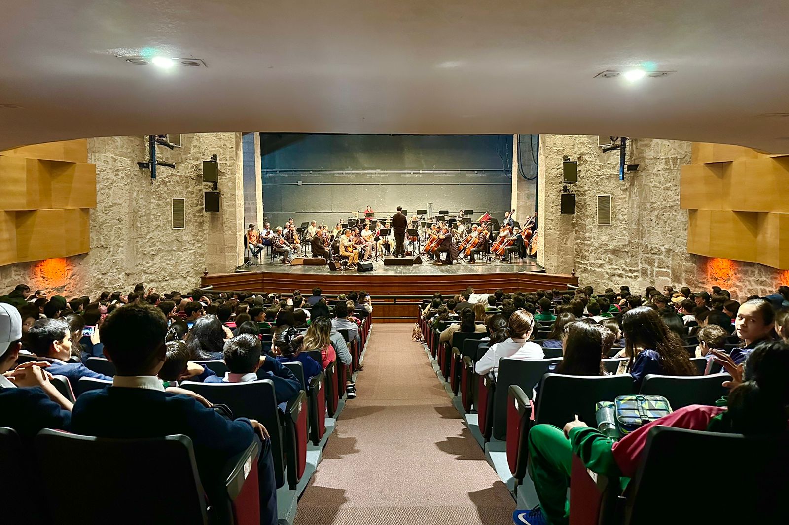 Más de 350 niñas y niños disfrutaron de la música de orquesta con la Osidem